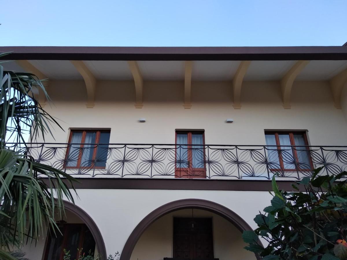 Villa Anna Капотера Екстериор снимка