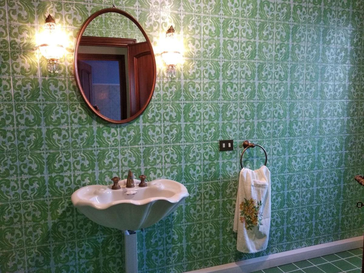 Villa Anna Капотера Екстериор снимка